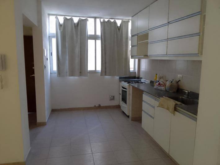 Venta de departamento 3 ambientes con balcon