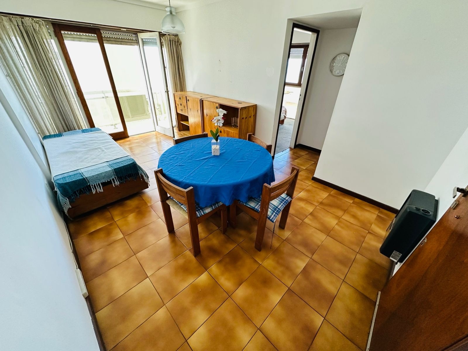 Venta de departamento de 2 ambientes en zona Centro, con vista al mar