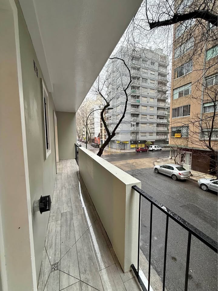 Venta departamento 2 ambientes plaza mitre