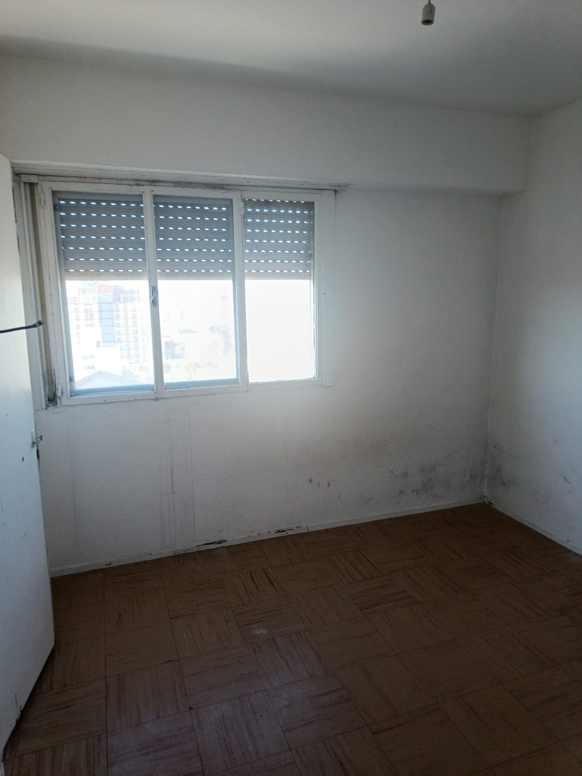 Venta de departamento de 3 ambientes en zona Plaza Peralta Ramos